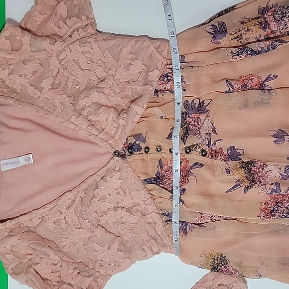 Xhilaration Bell long Sleeve  Mini Floral Dress/  XS. - Picture 6 of 9